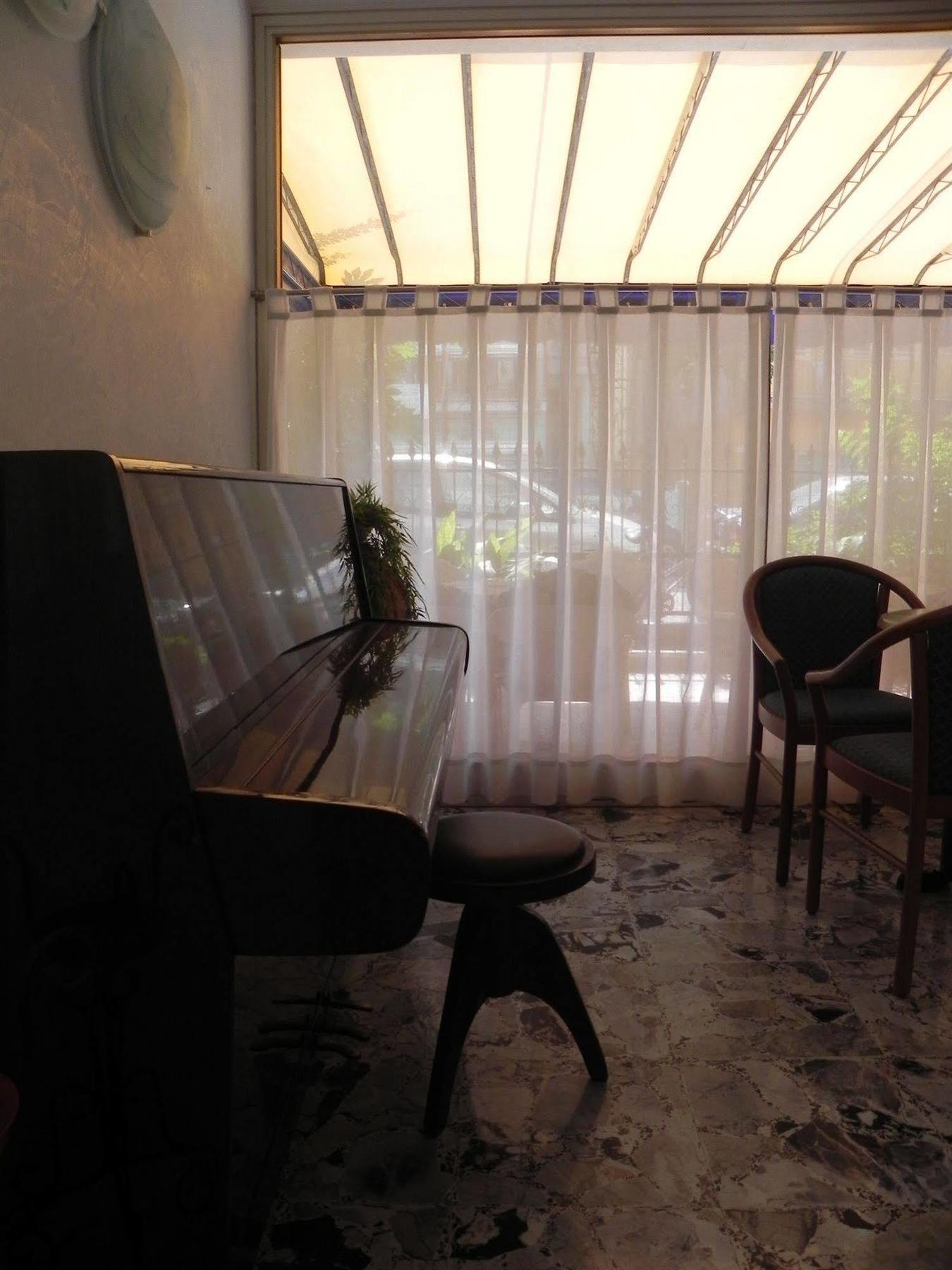 Hotel Antonella كاوْرلي المظهر الخارجي الصورة